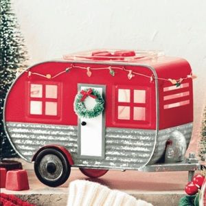 NIB Scentsy Christmas Camper 2021